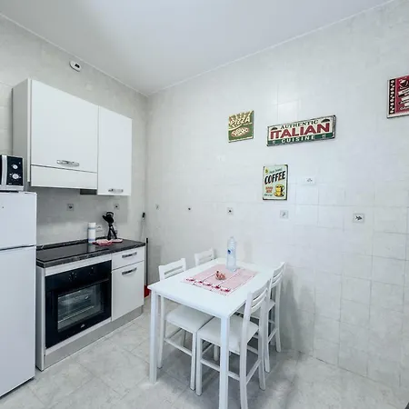 Casa Noemi Appartement *